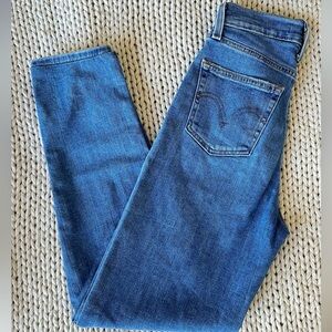 Levi’s Boyfriend Jeans